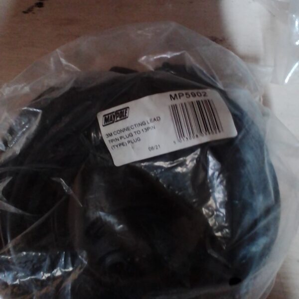 3m 7 to 8 Pin Conversion Lead  7 Pin Plug to 8 Pin (13 Pin Type) Plug