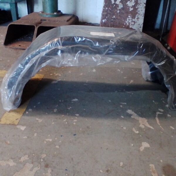 MP2705 550L x 160D x 175H 8" Deluxe Single Plastic Mudguard