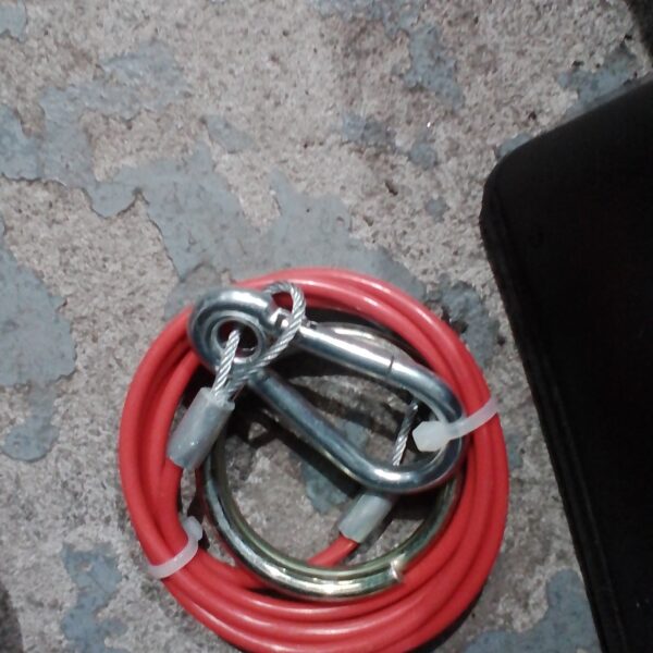 MP503 1m x 2mm Red Breakaway Cable 2 x Carabiner DP