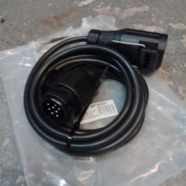 MP58587 8 Pin 3m Extension Lead  8 Pin Plug & 13 Pin Flying Socket