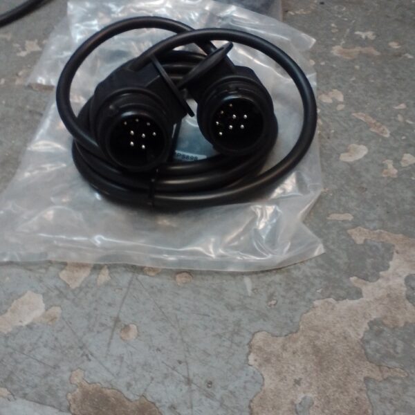 MP5898 8 Pin 2.5m 2 x 8 Pin Plugs 8 Core Connecting Lead